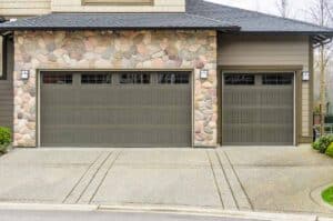When to Consider a Garage Door Hinge Repair RJ Garage Door Service